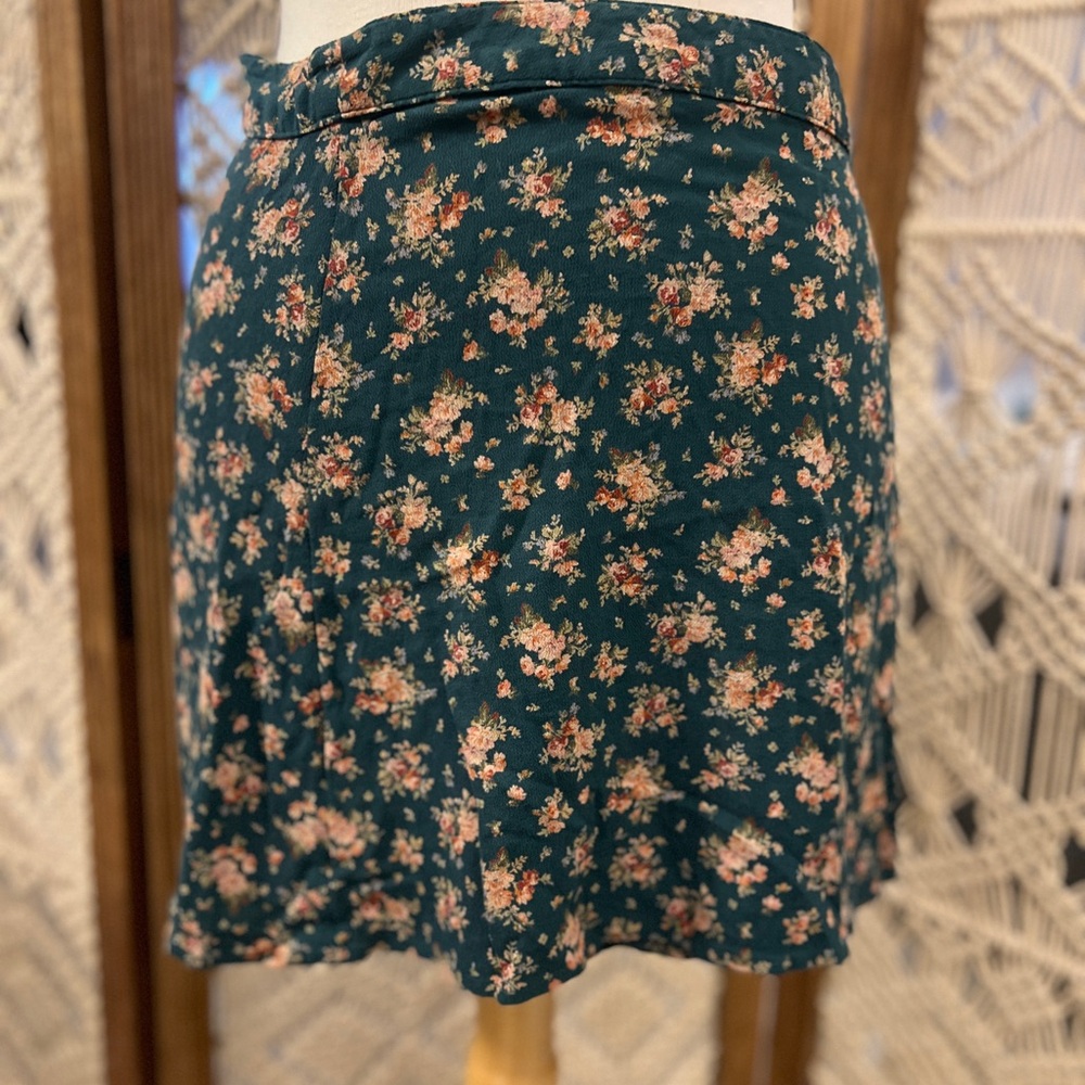 American Eagle Green Floral Wrap Mini Skirt